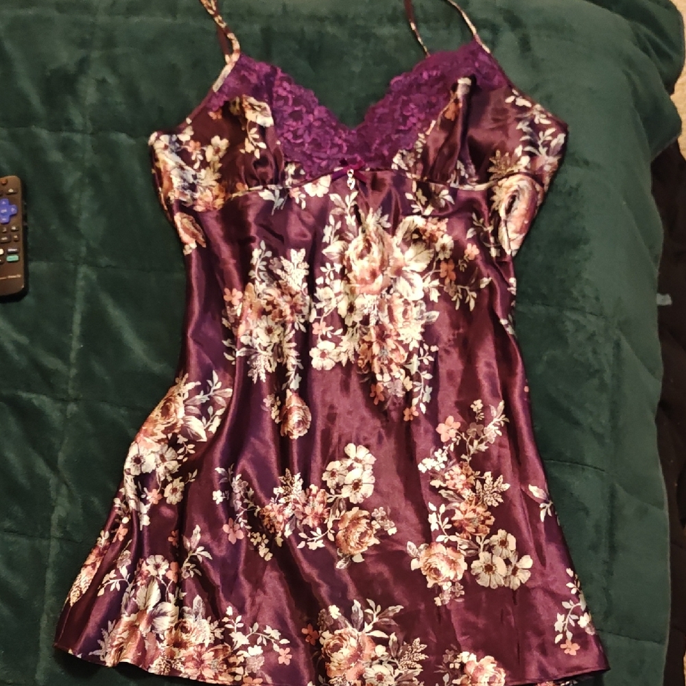 Thalia Sodi Purple Floral Chemise